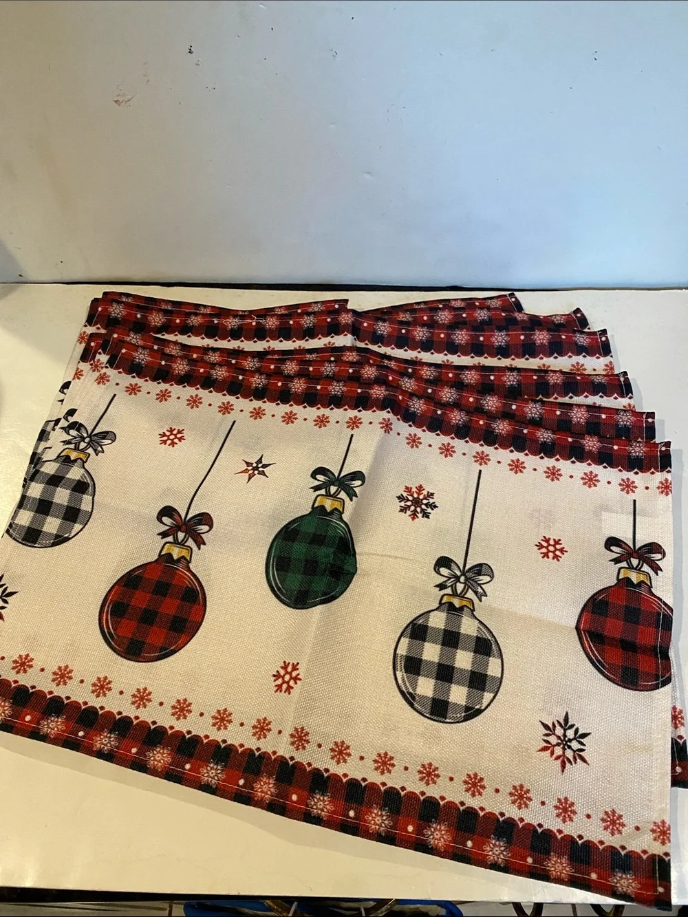 NIP Set of 6 Christmas-Themed Placemats